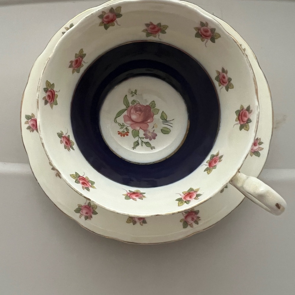 Vintage Ansley Coalport Pink sweetheart roses cobalt Blue Gold tea cup/saucer - Picture 2 of 10